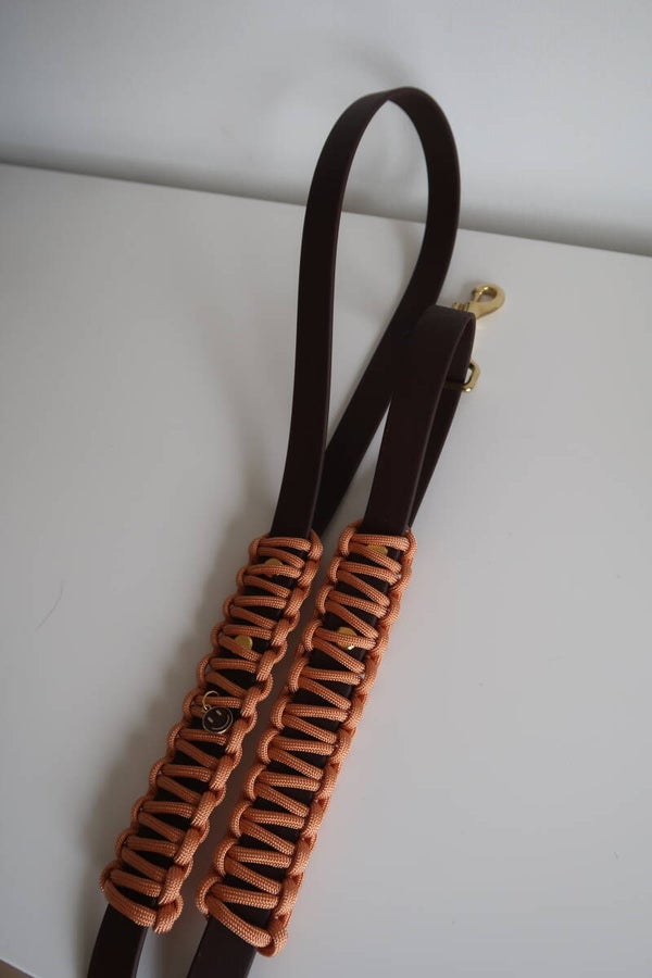 Leash Lily