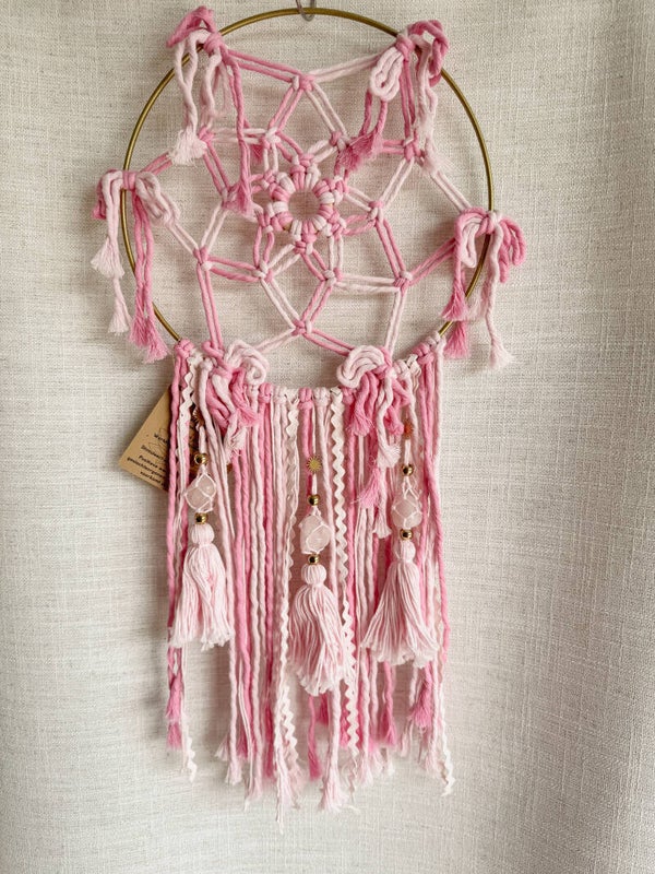 Macramé dromenvanger met rozenkwarts