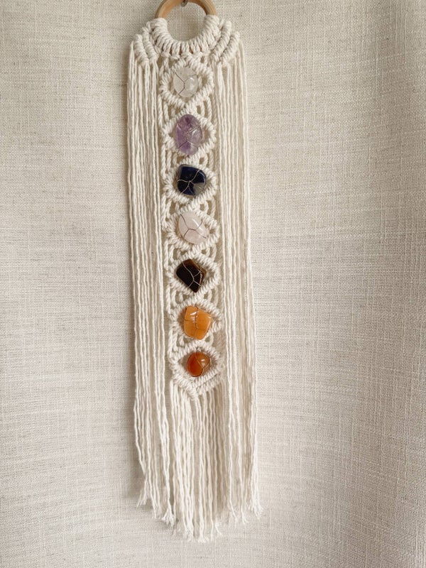 Macramé chakra hanger