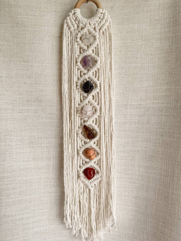 Macramé chakra hanger