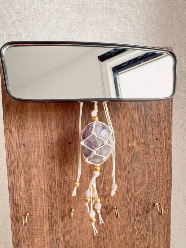 Amethist hanger voor je achteruitkijkspiegel