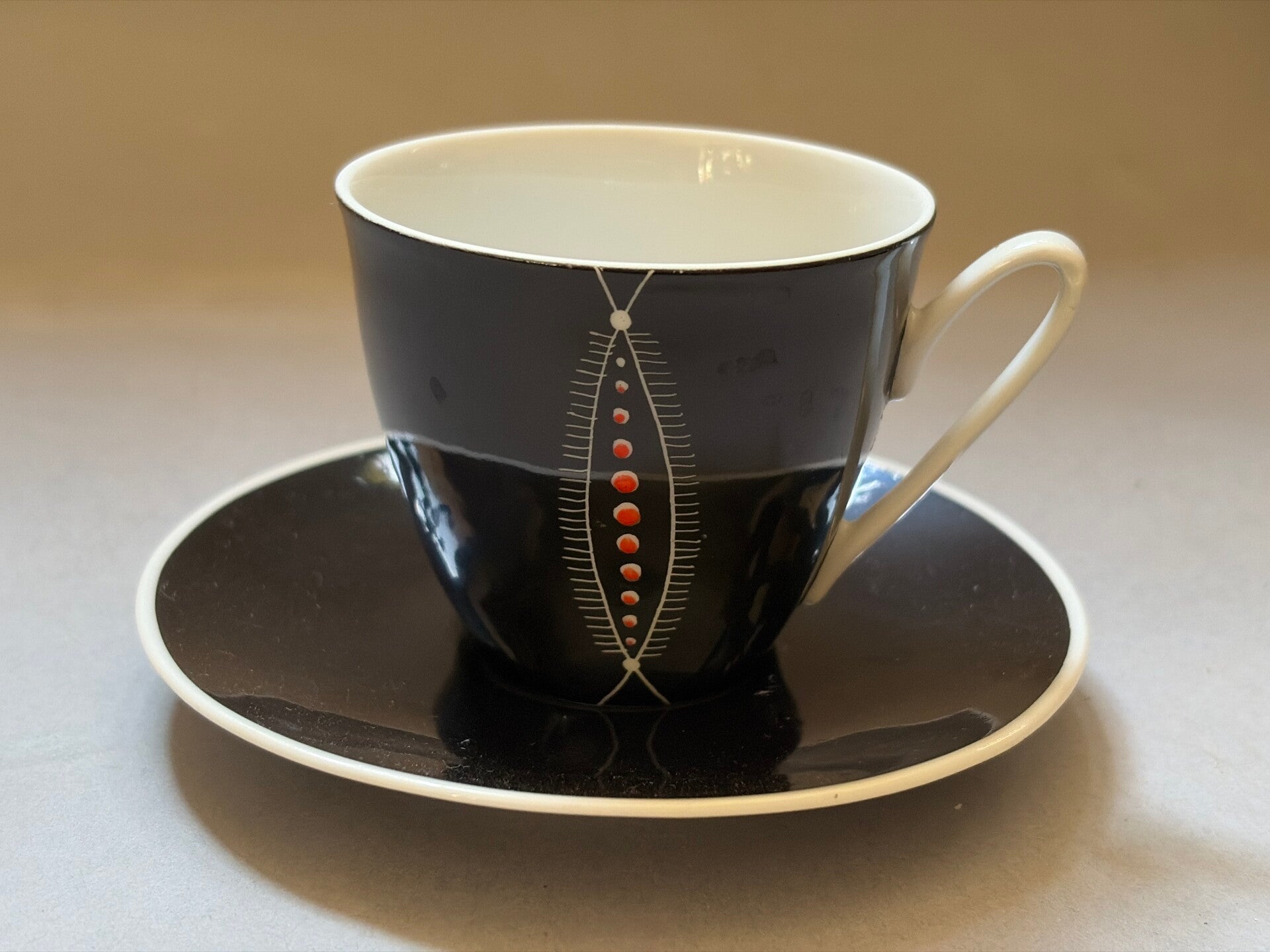 Porcelana prl Wawel filizanka ze spodkiem fason Ewa