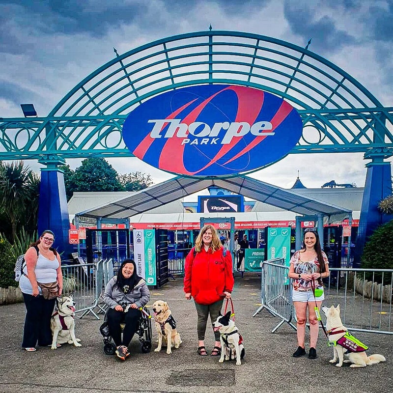 infinitydogs-thorpepark-standard-v7b15m.jpg