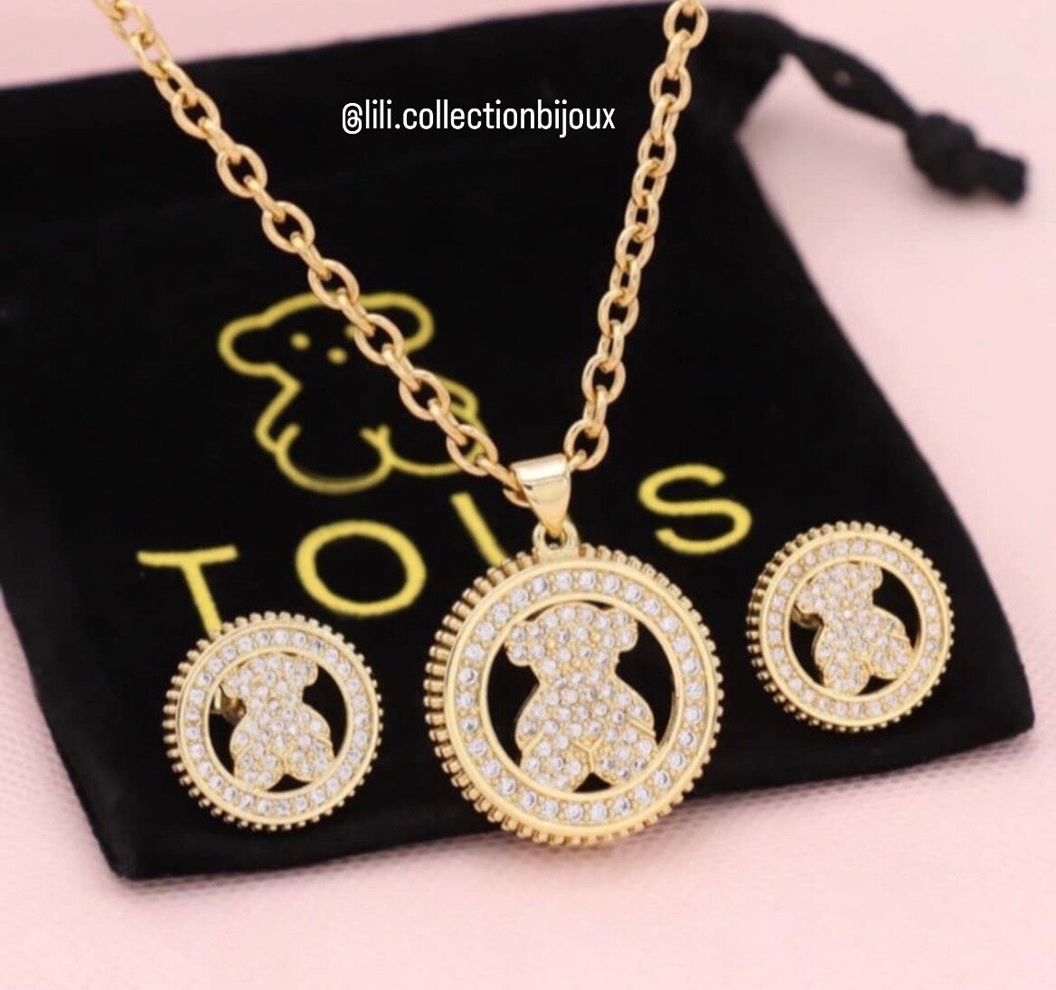 Collier et boucles TOUS