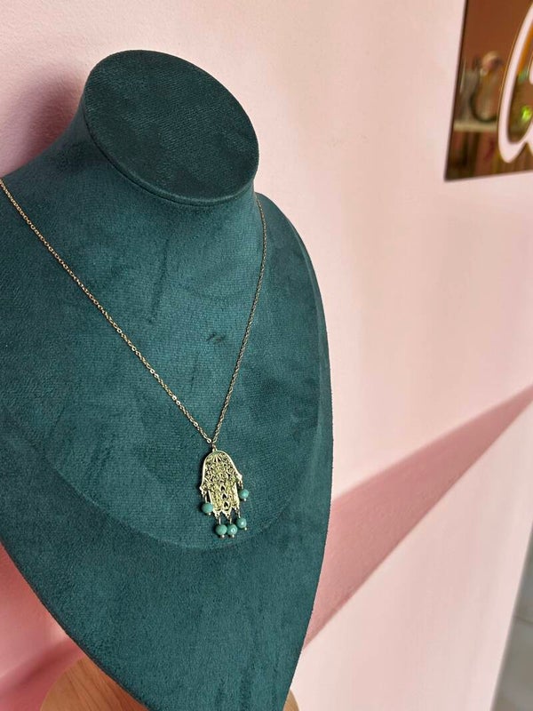 Collier main de Fatma pendentifs verts