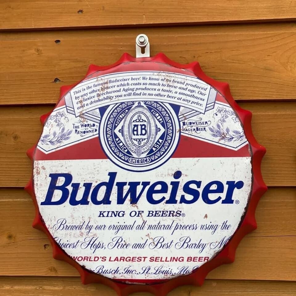 Budweiser metal wall cap