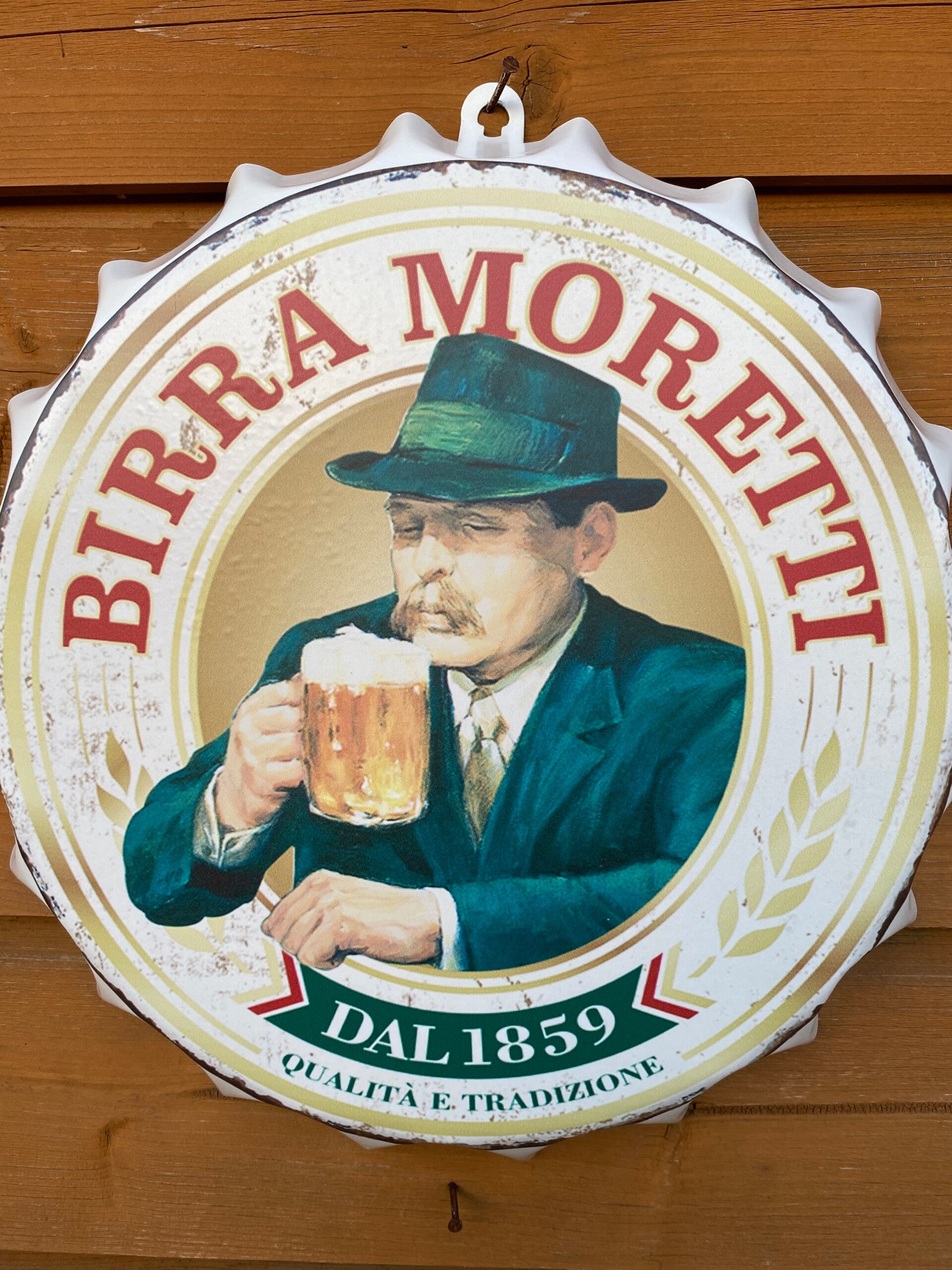 Birra Moretti metal wall cap