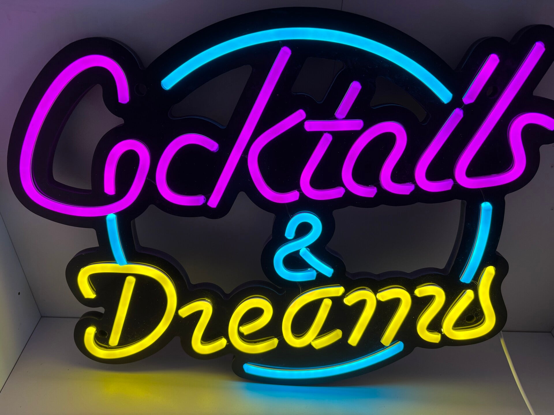 Cocktail & Dreams neon wall light