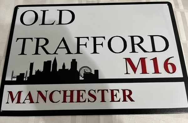 Man United metal wall signs 3 €25