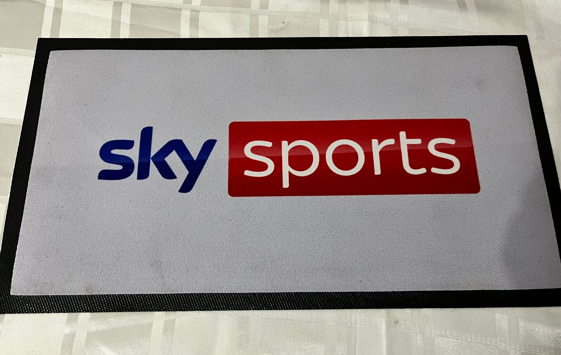 Sky sports bar runner
