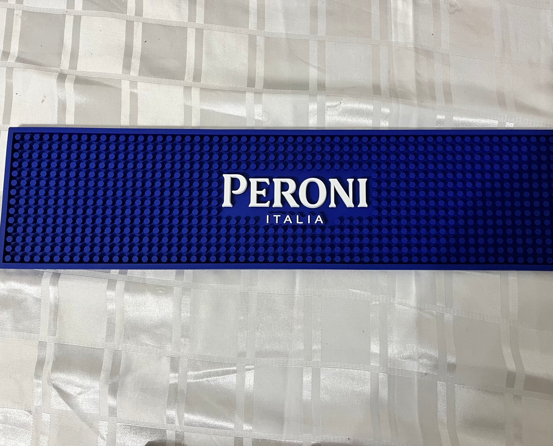 Peroni bar runner