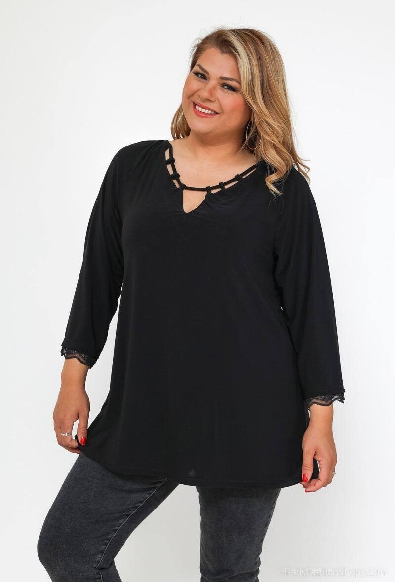 Blouse ajourée noire