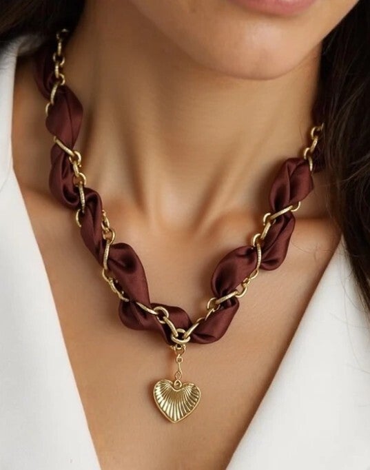 Collier Assia