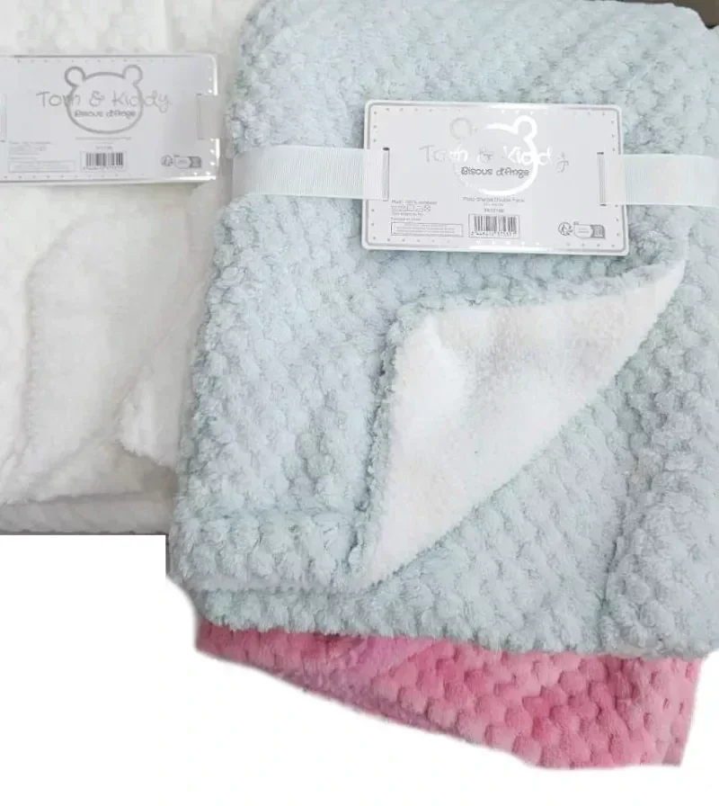 Couverture blanche gaufrée
