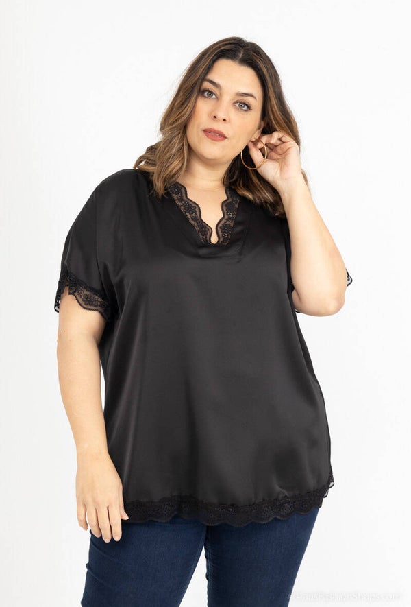 Blouse noir satin et dentelle