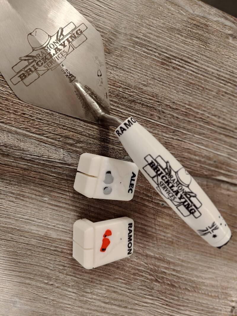 Matching personalised trowel and corner blocks