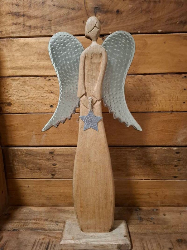 Schutzengel aus Holz