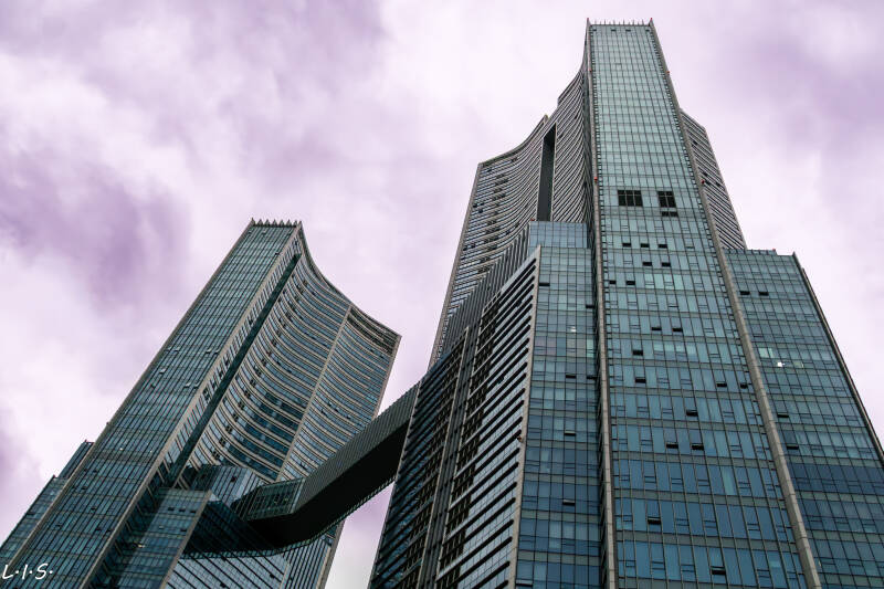 Amazing building design, bridging buildings together.