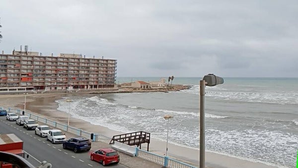 PRIMERA LINEA 3 DORMITORIOS PLAYA LOS LOCOS TORREVIEJA