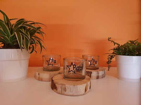 Theelichthouder op boomschijf