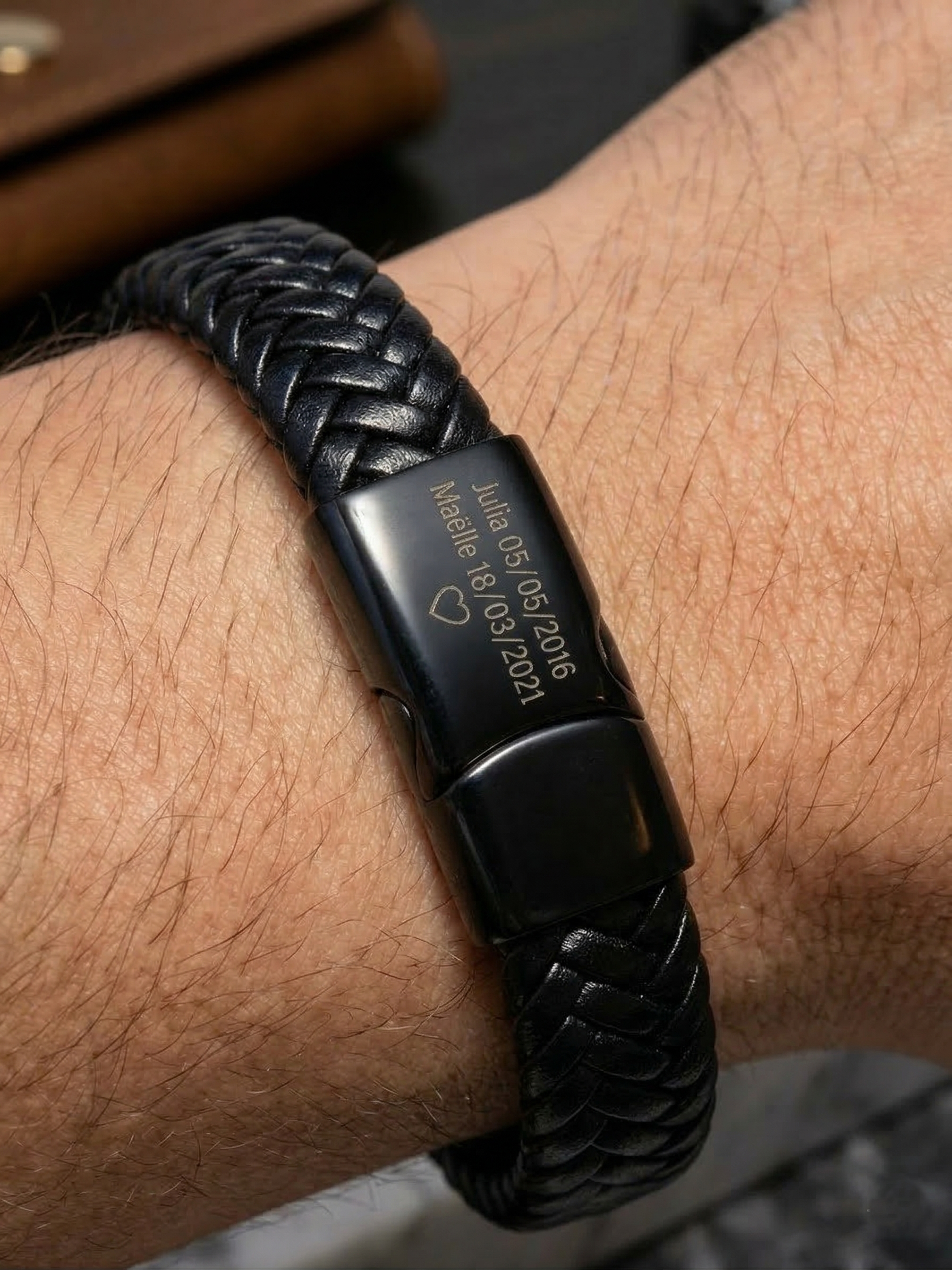 Bracelet Homme Personnalisable « Caractère » – L'Élégance au Masculin