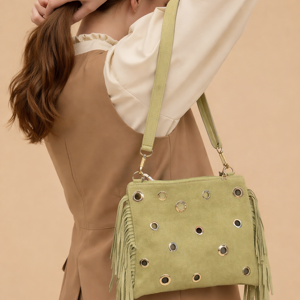 Sac en daim à œillets – Disponible en 3 coloris