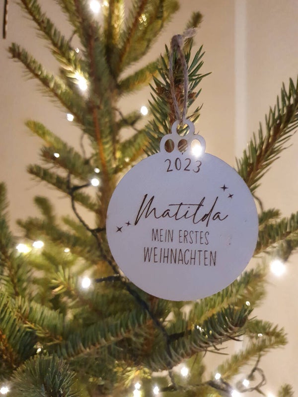 WEIHNACHTSKUGEL "MEIN ERSTES WEIHNACHTEN" PERSONALISIERT 2025
