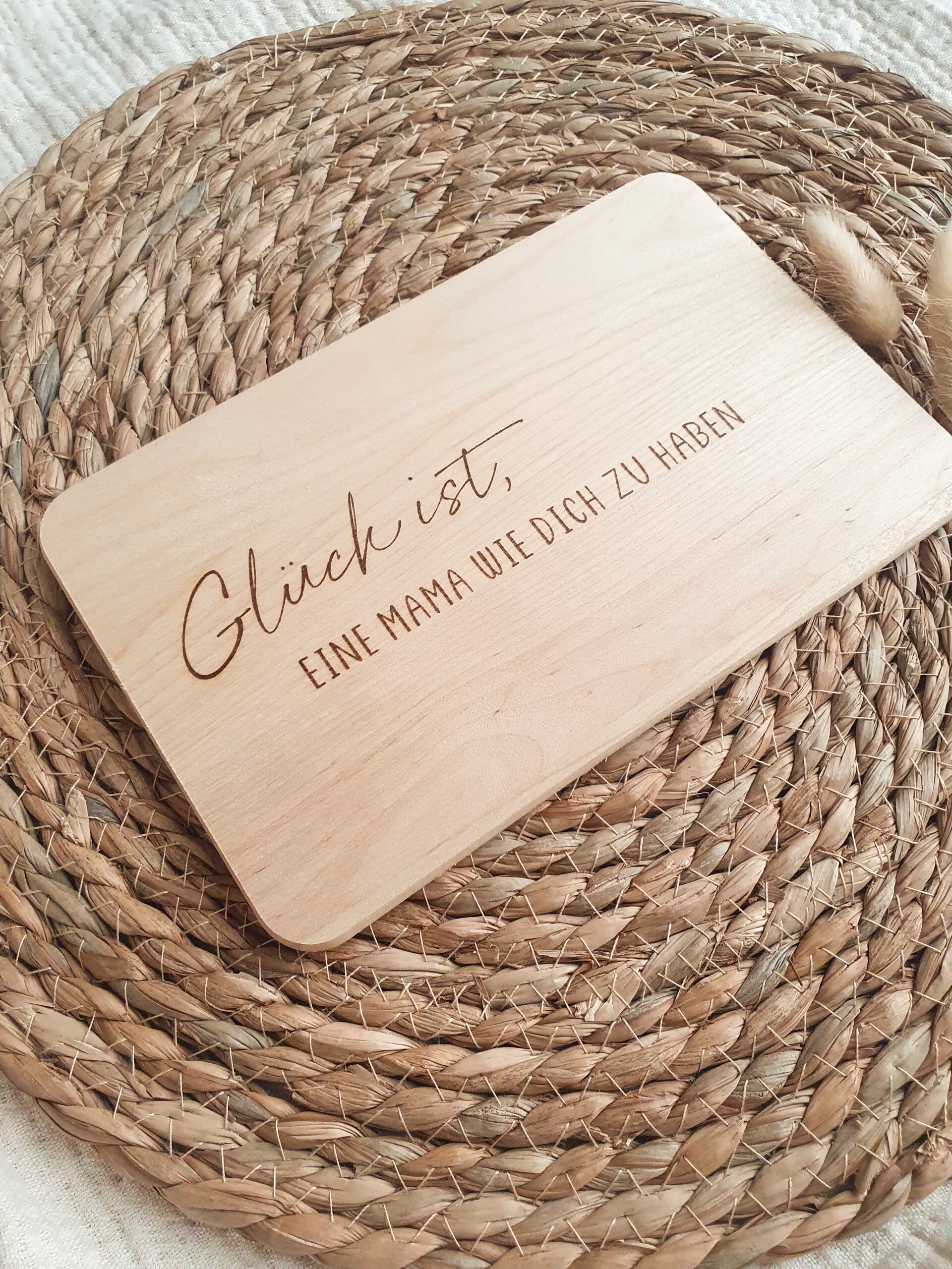 FRÜHSTÜCKSBRETTCHEN "GLÜCK IST"