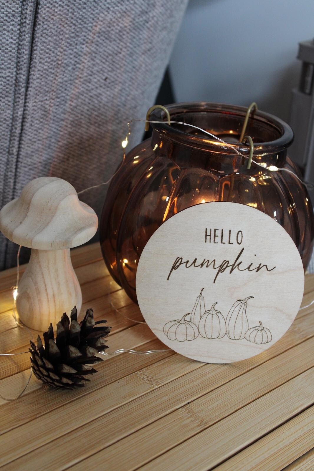HOLZSCHEIBE "HELLO PUMPKIN"