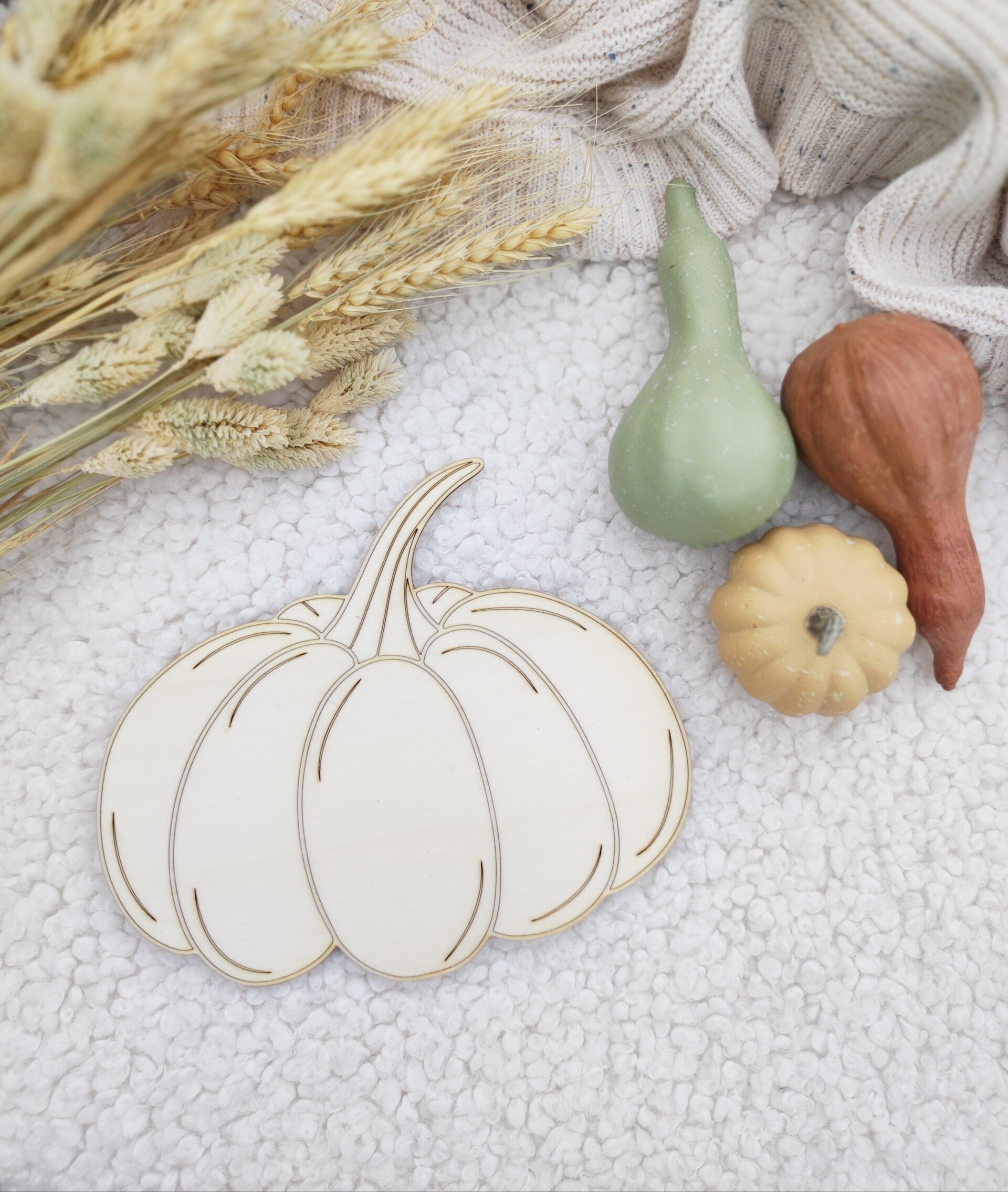 KÜRBIS AUS HOLZ GRAVUR