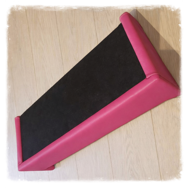 Tablette Volvo simili cuir