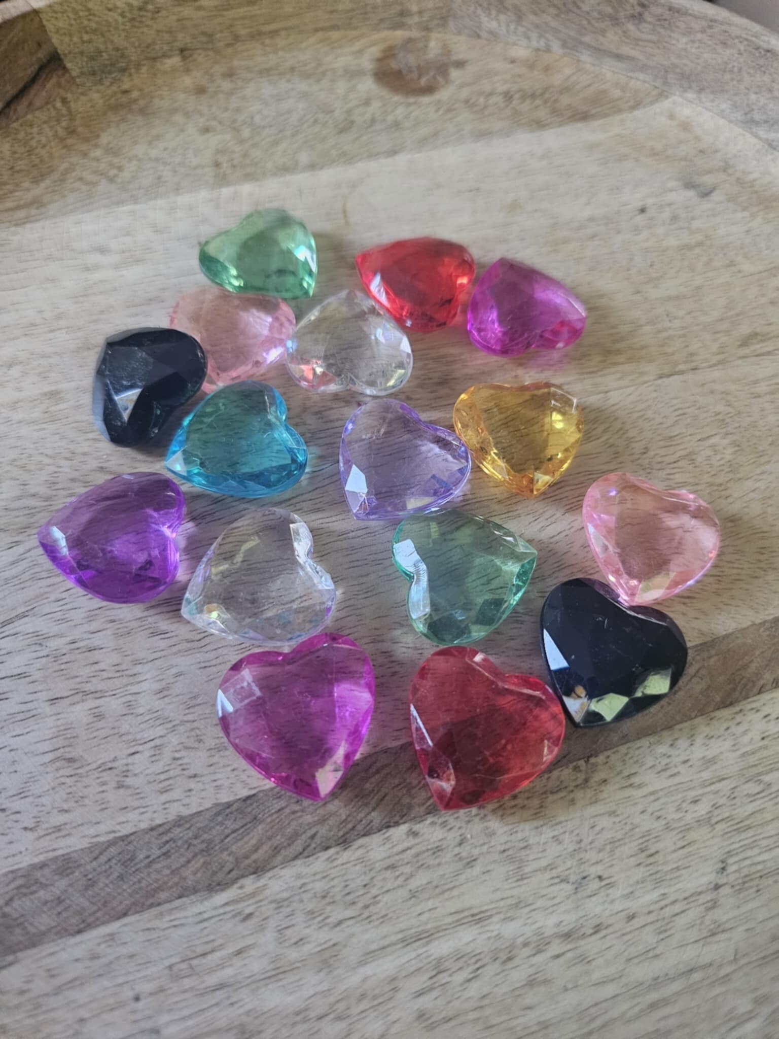 Loose parts, regenboog harten