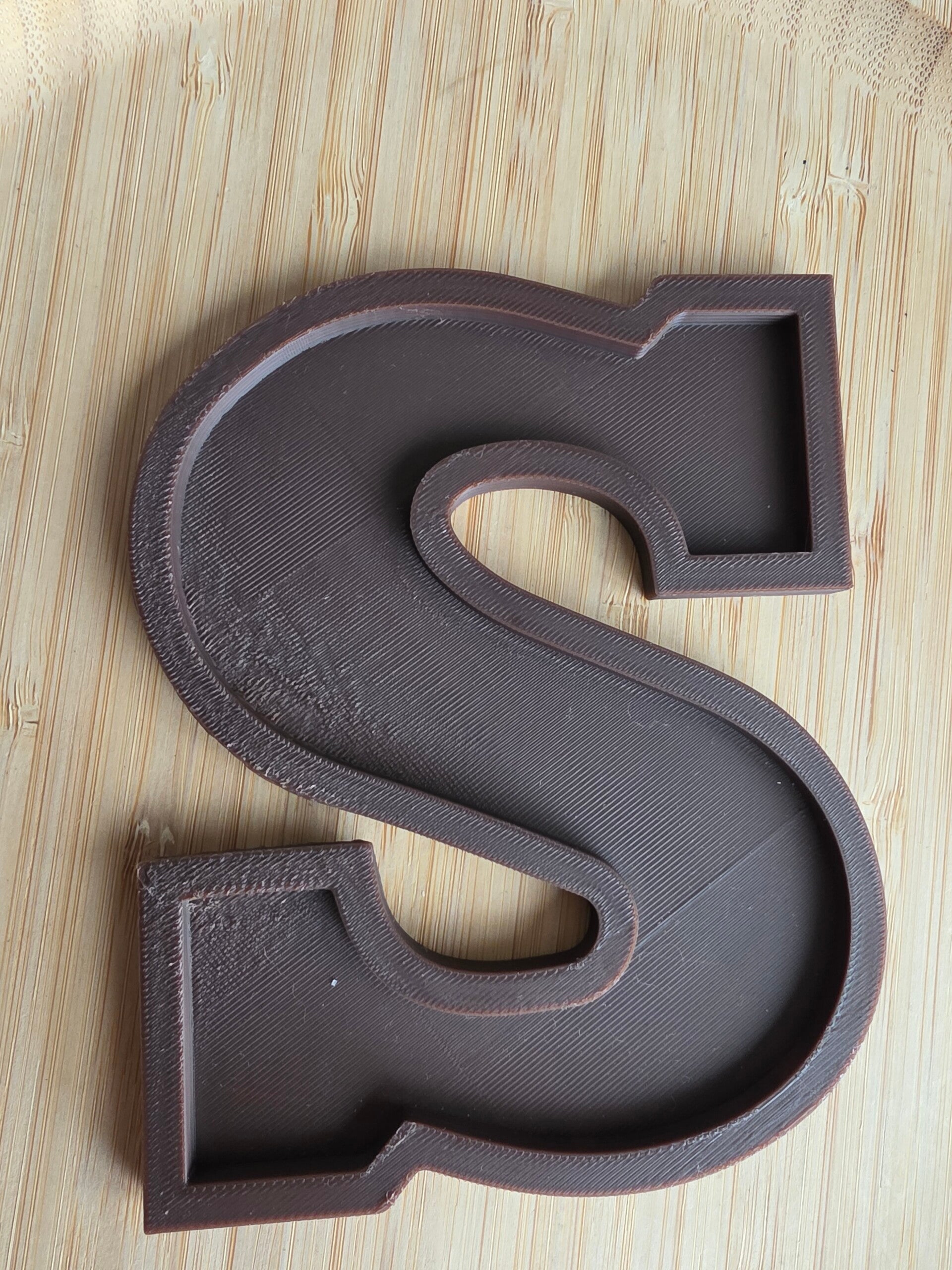 Chocoladeletter s