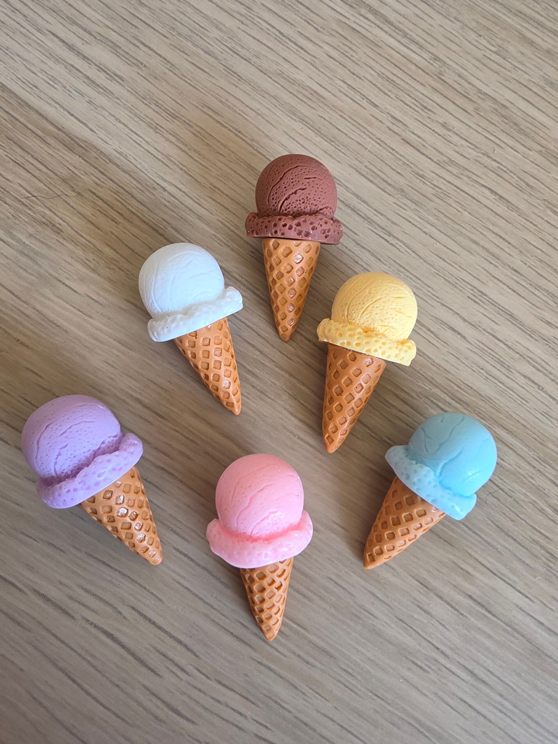 Loose parts, ijshoorntjes