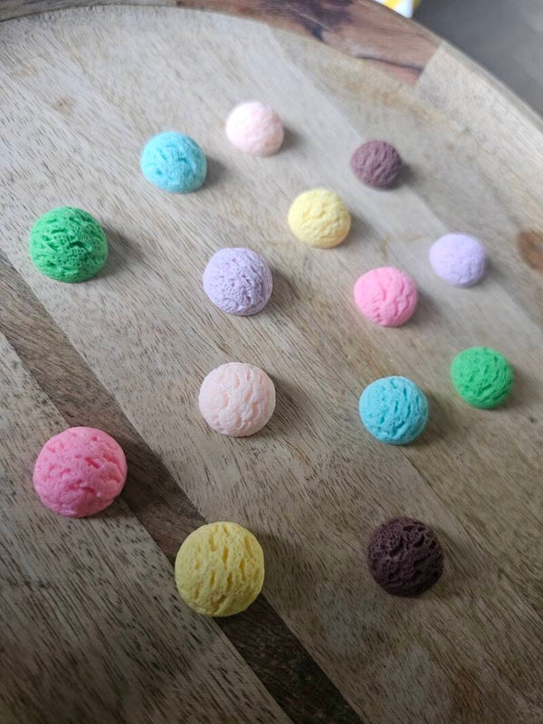 Loose parts, ijsbolletjes