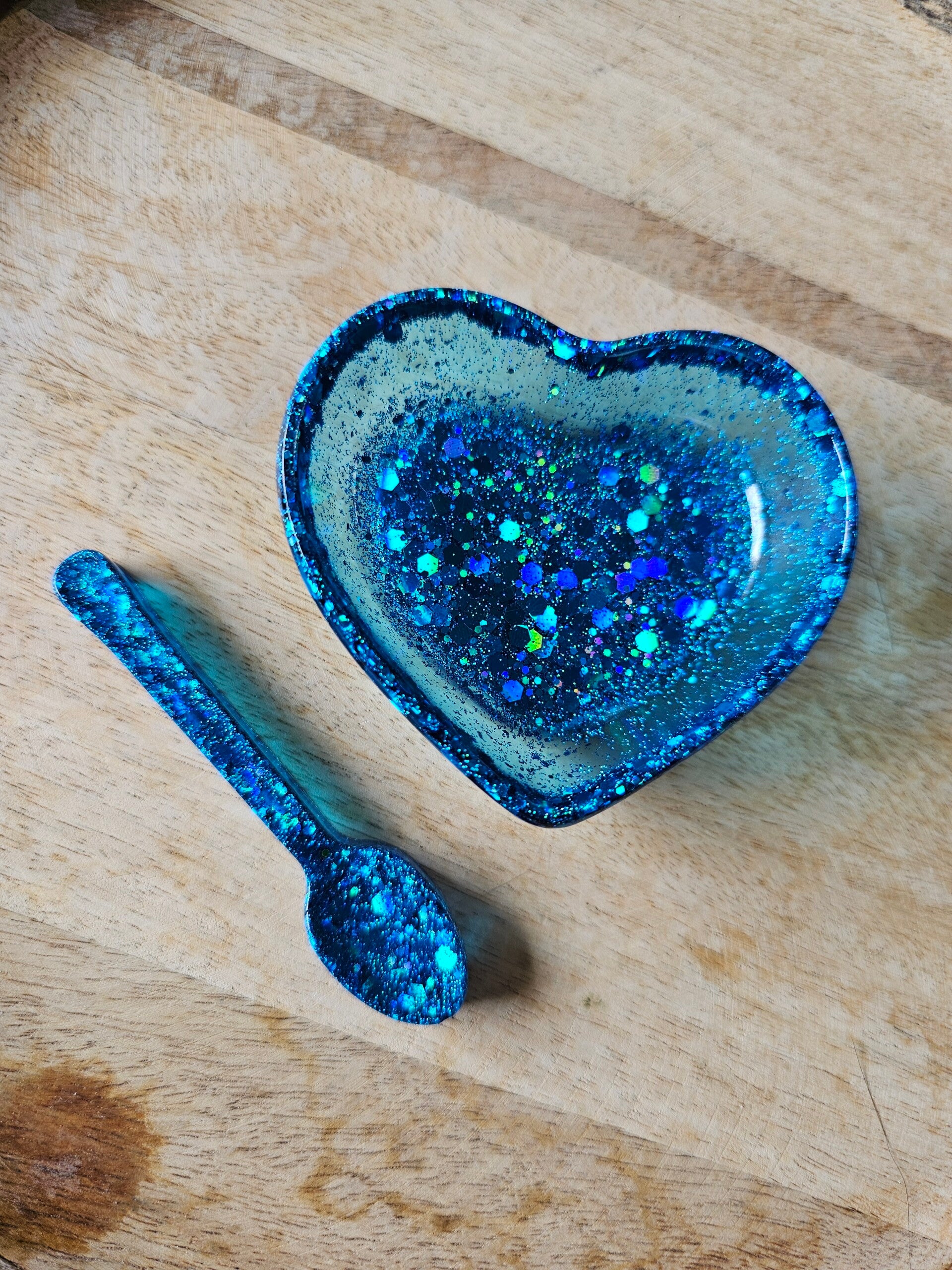 Regenboog hartjes bakje, lichtblauw