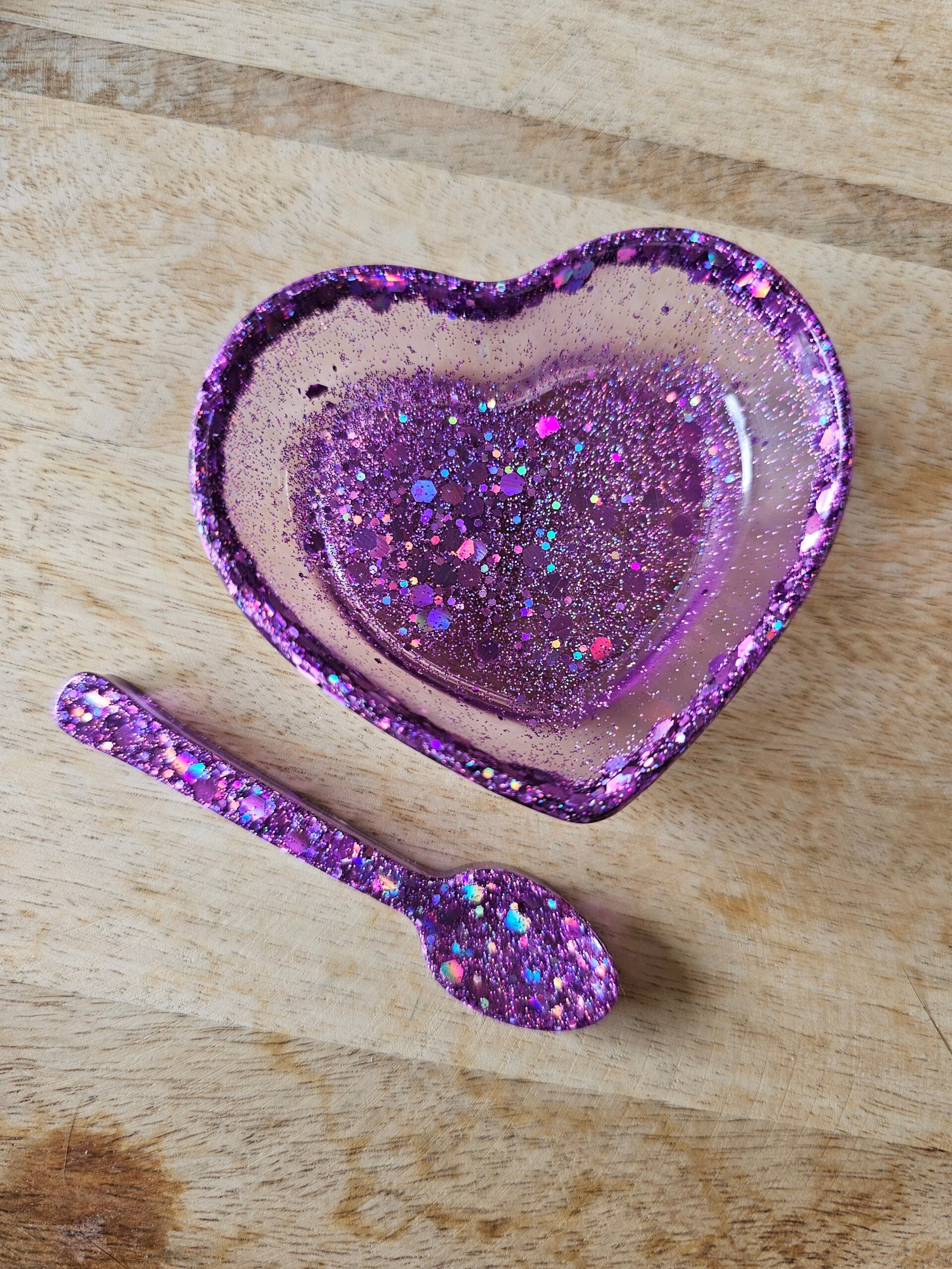 Regenboog hartjes bakje, lila