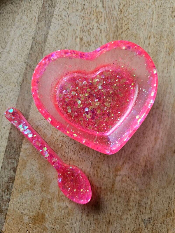 Neon, hartjesbakje roze