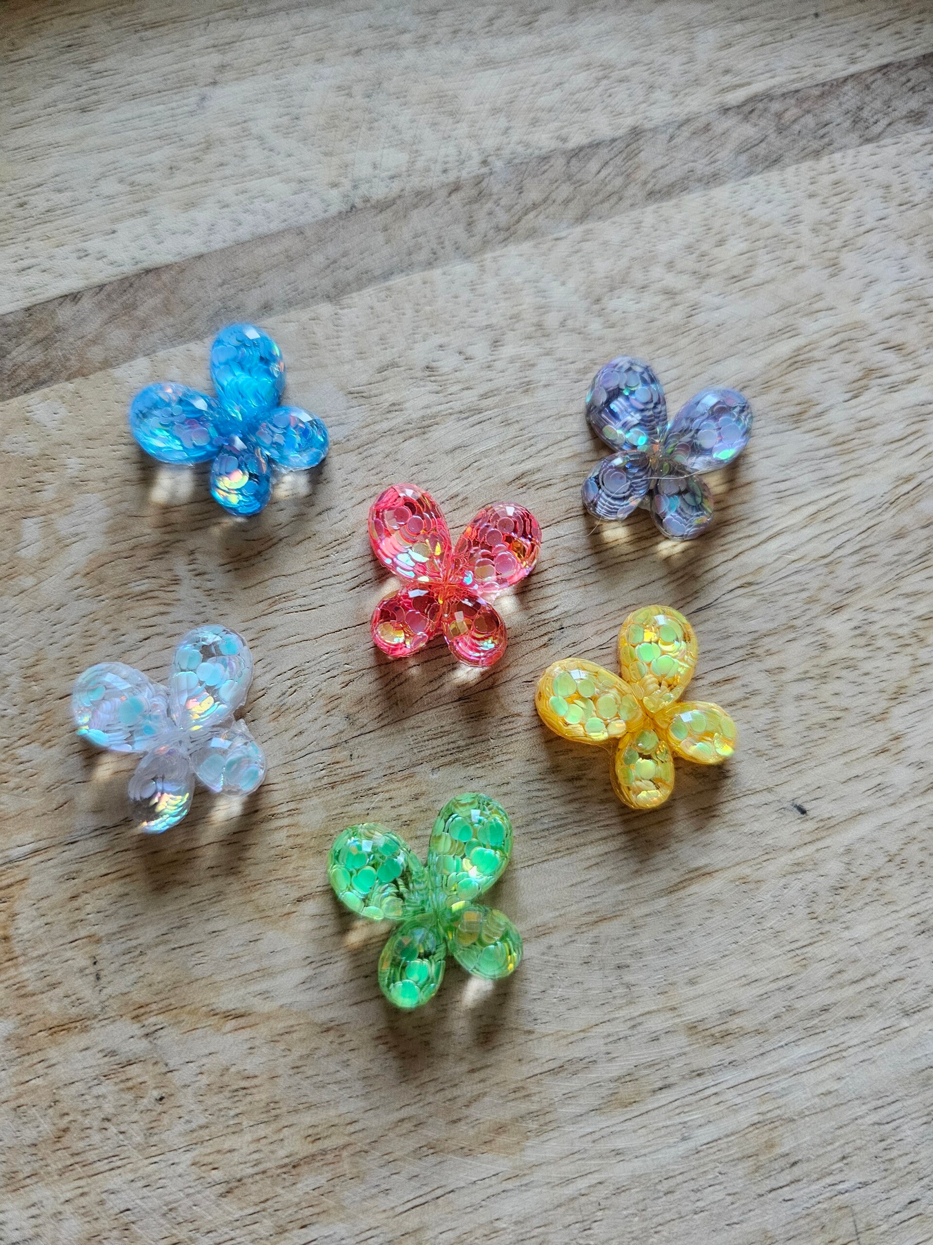 Loose parts, epoxy vlinders