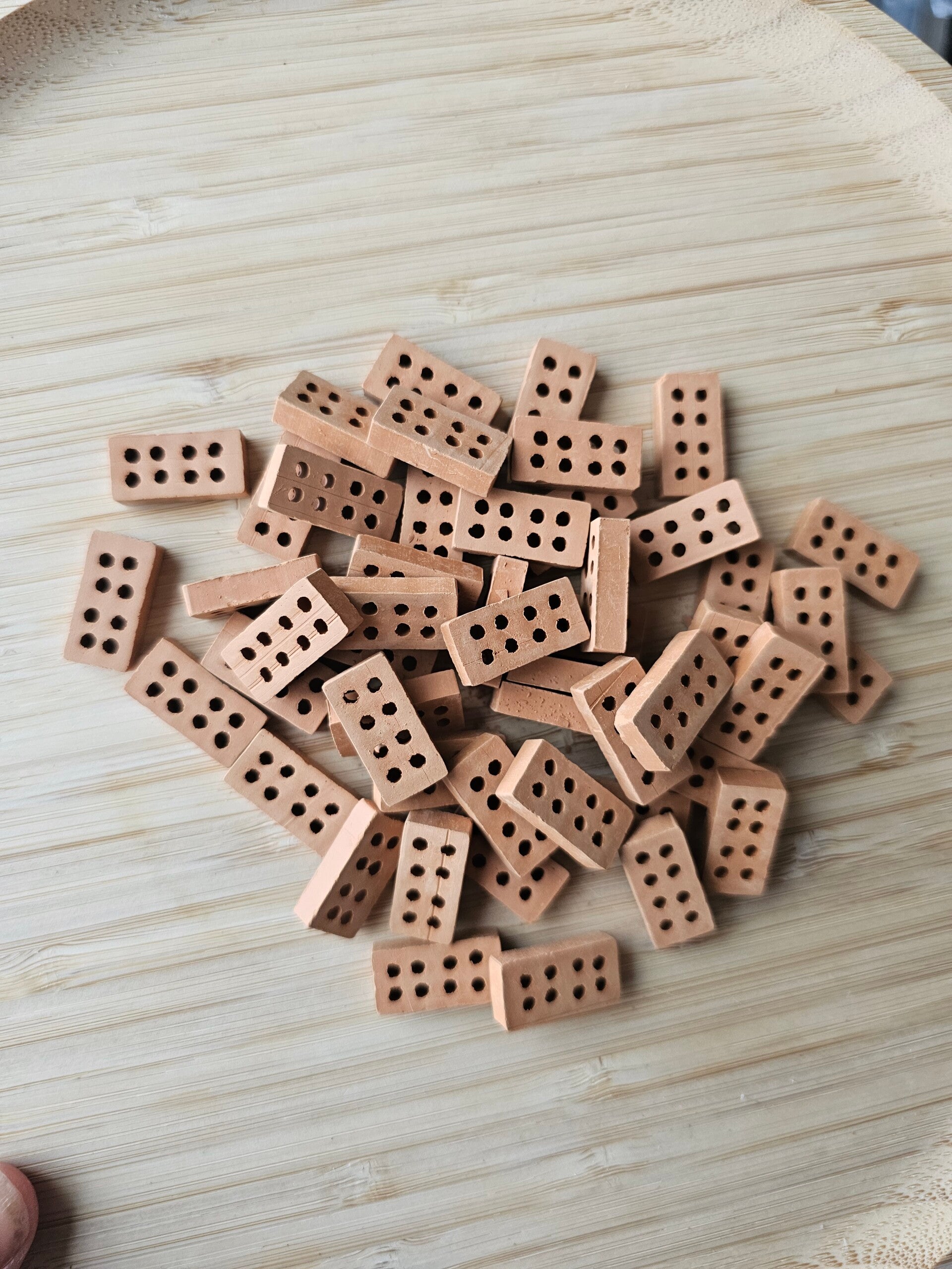 Loose parts, baksteentjes