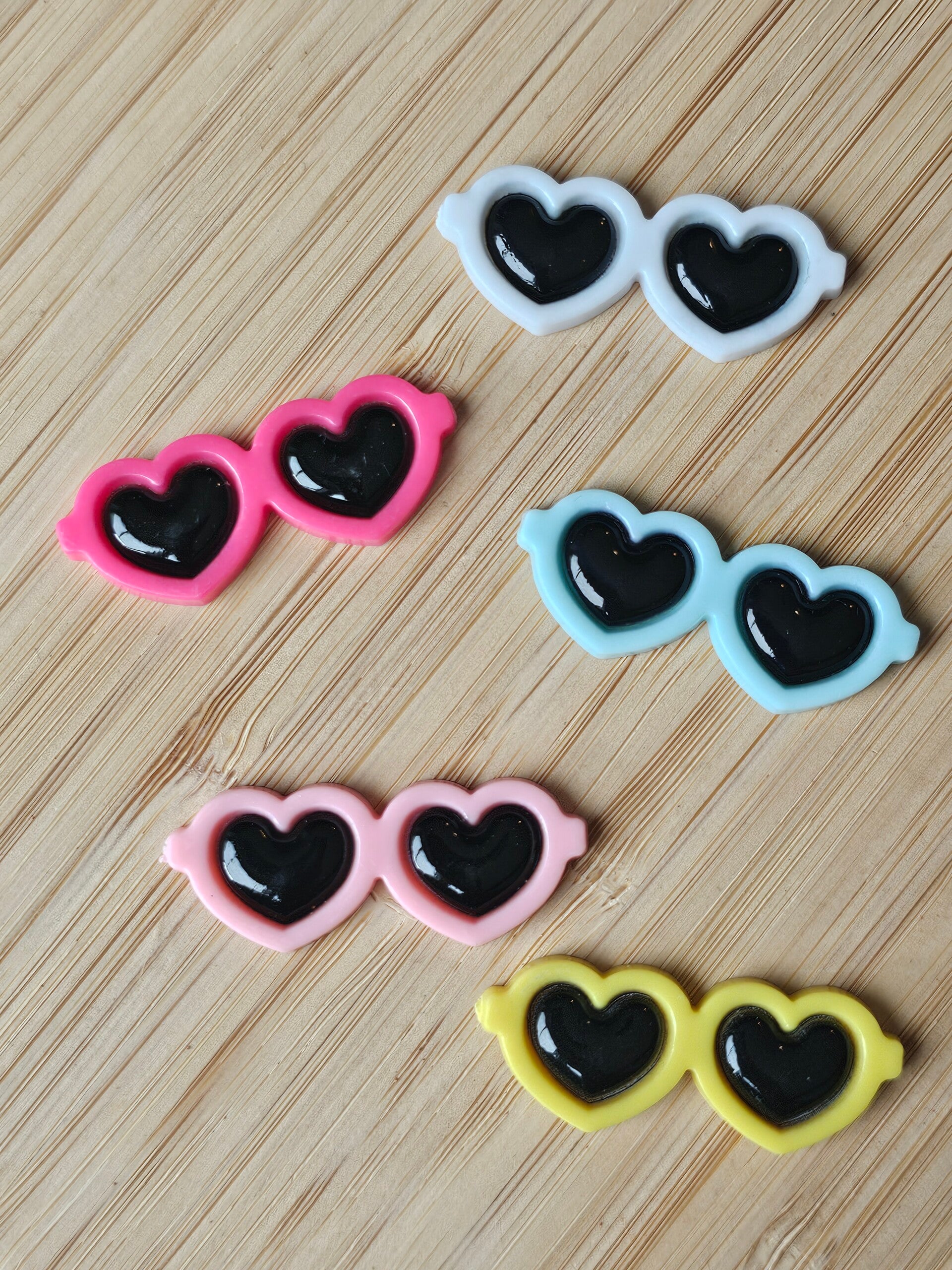 Loose parts, hartjes zonnebrillen