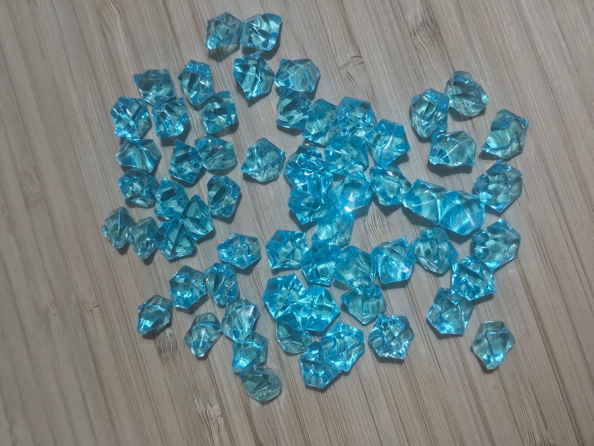 Loose parts, diamanten lichtblauw (middel)