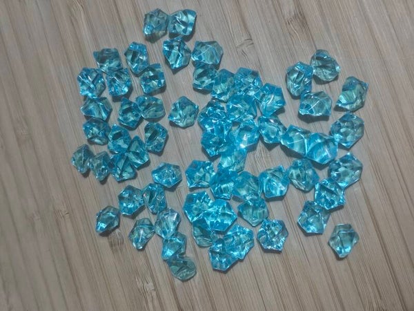 Loose parts, diamanten lichtblauw (middel)