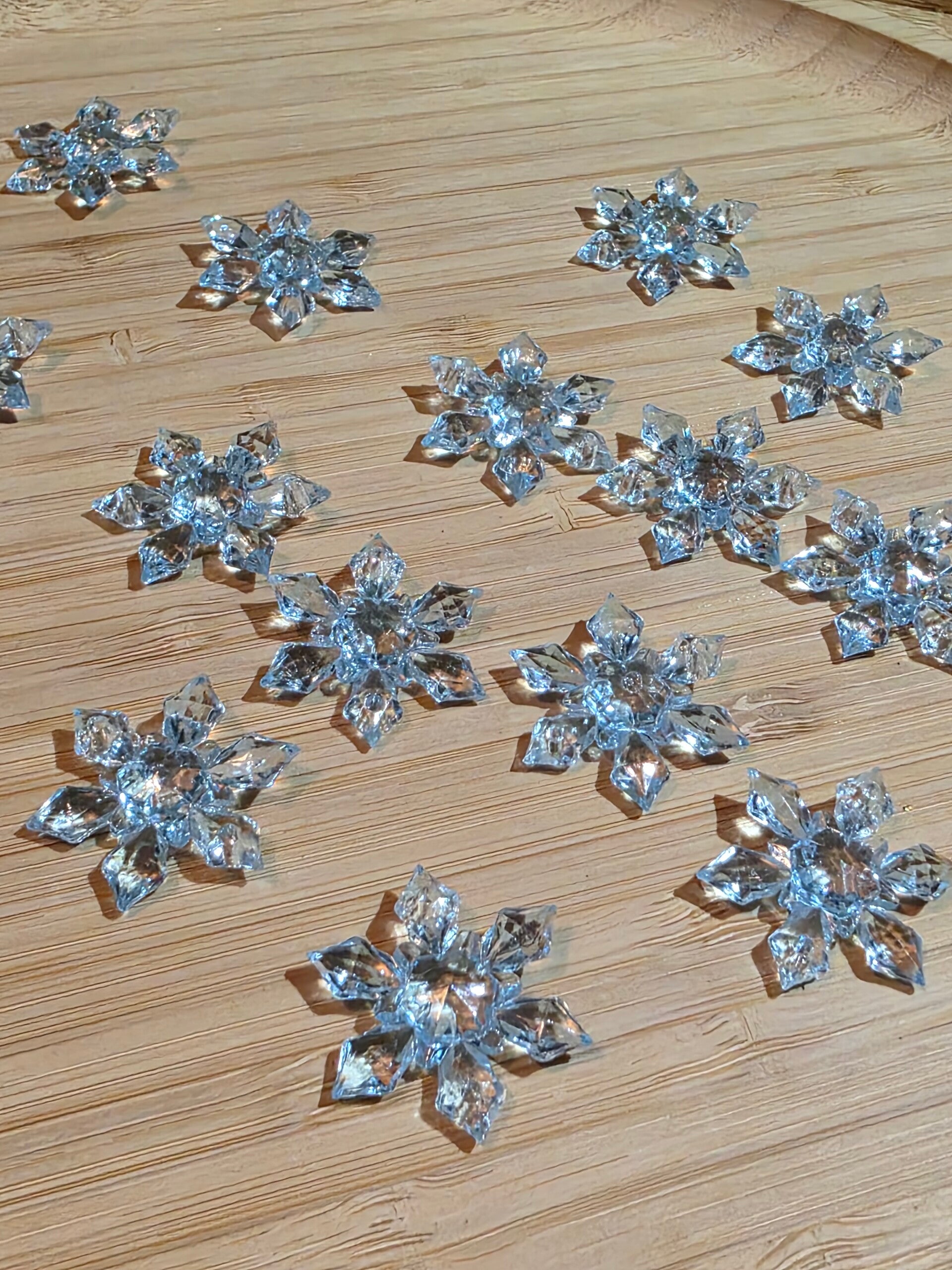 Loose parts, sneeuwvlokken doorzichtig lichtblauw