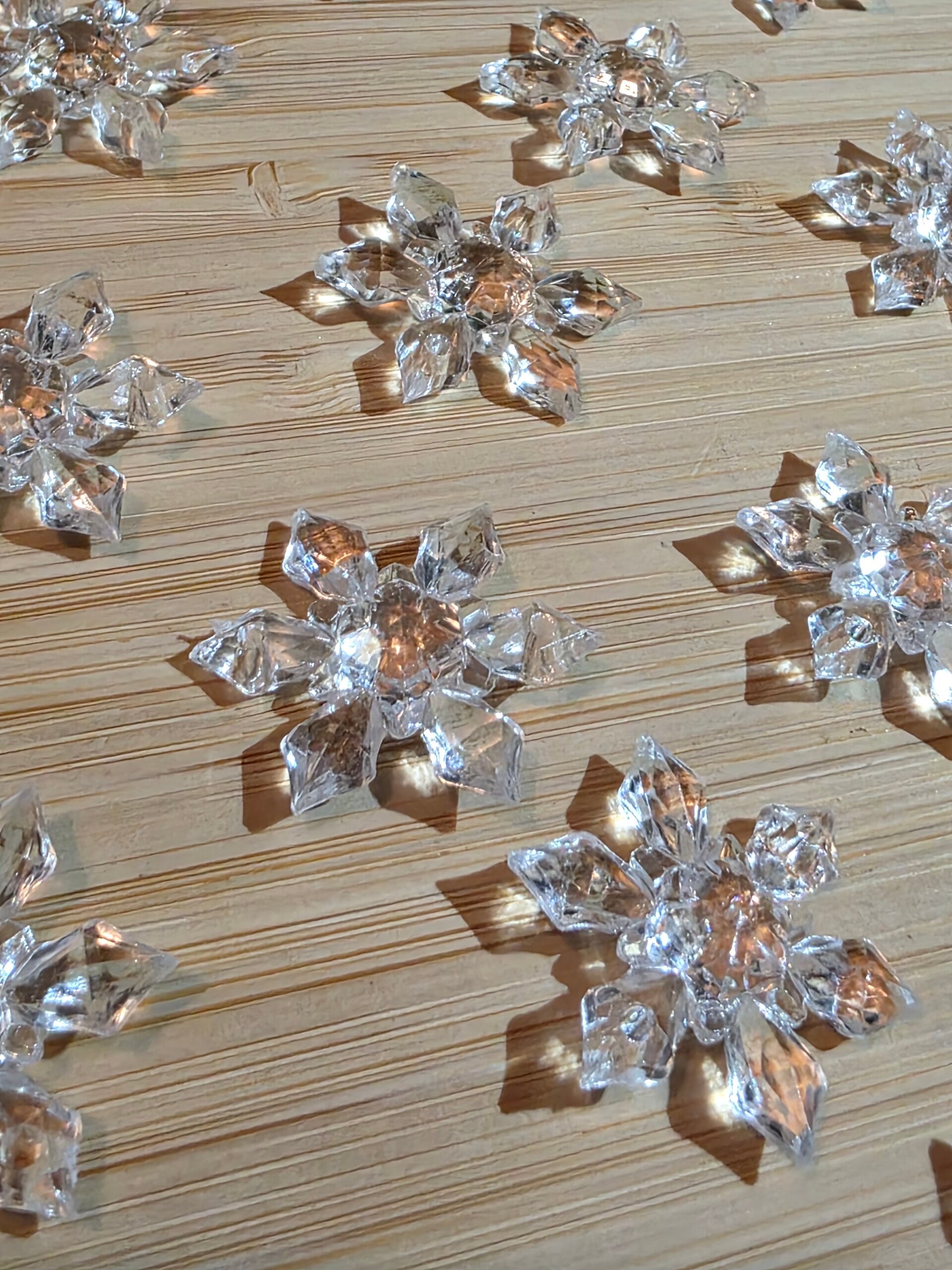 Loose parts, sneeuwvlokken doorzichtig