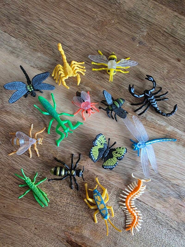 Kriebelbeestjes, set 8 groot