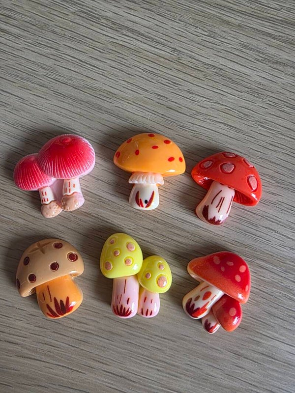 Loose parts, paddenstoelen