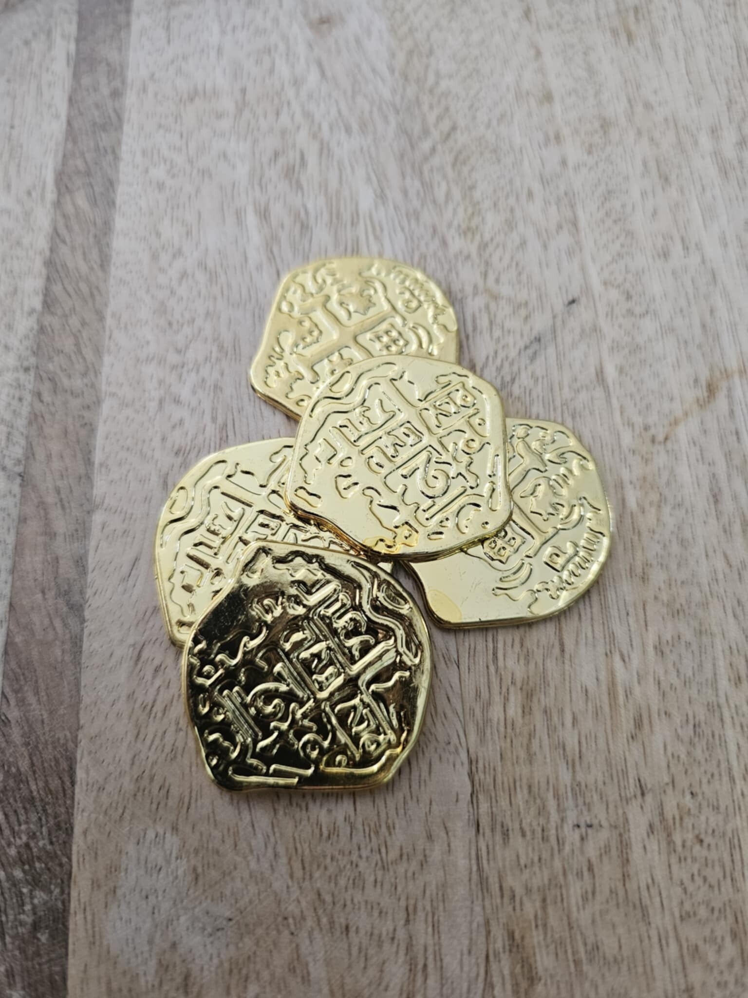 Loose parts, piraten munten