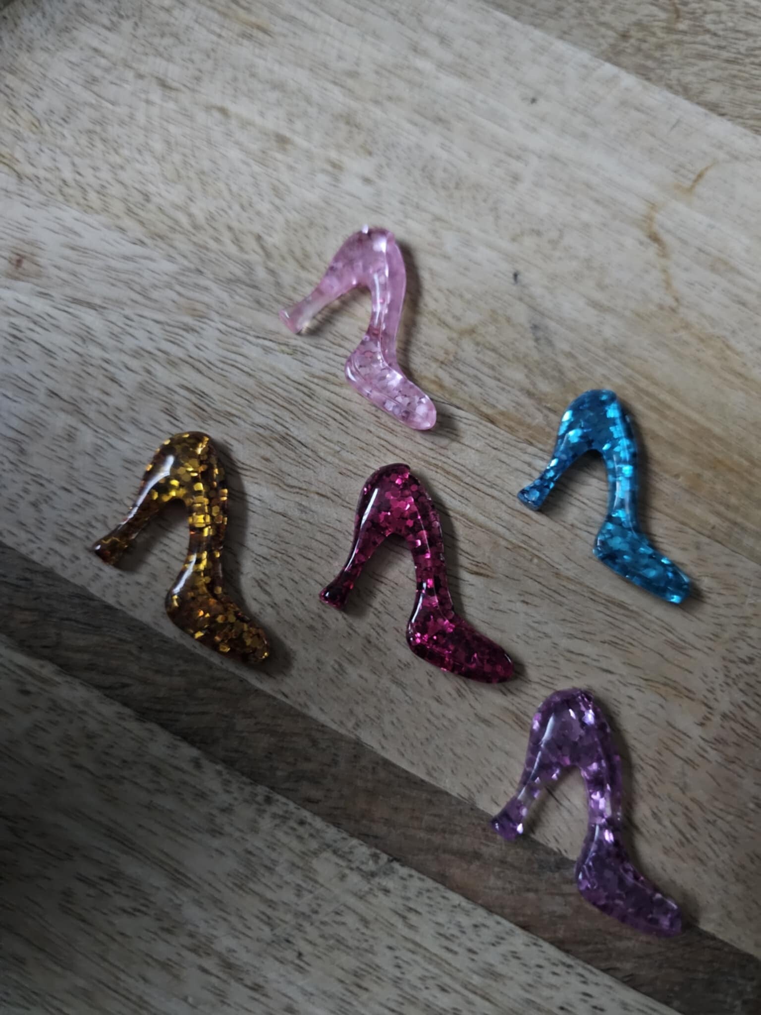 Loose parts, Assepoester schoenen