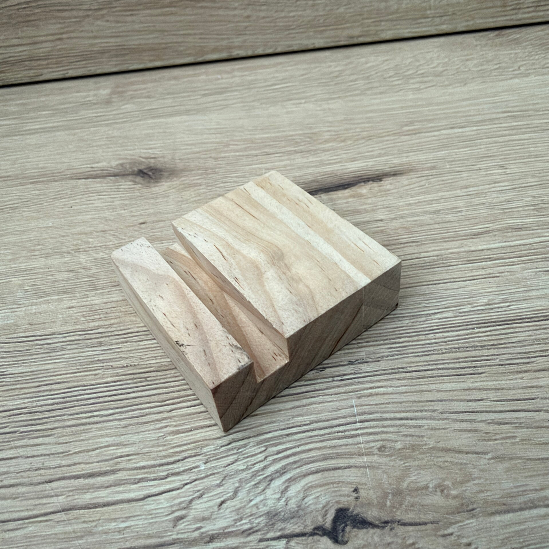 Houten blokje stander